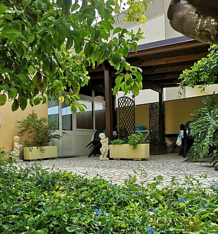 La Casina Di Vanni - Casa Vacanza Nel Cuore Del Salento Арнезано Экстерьер фото